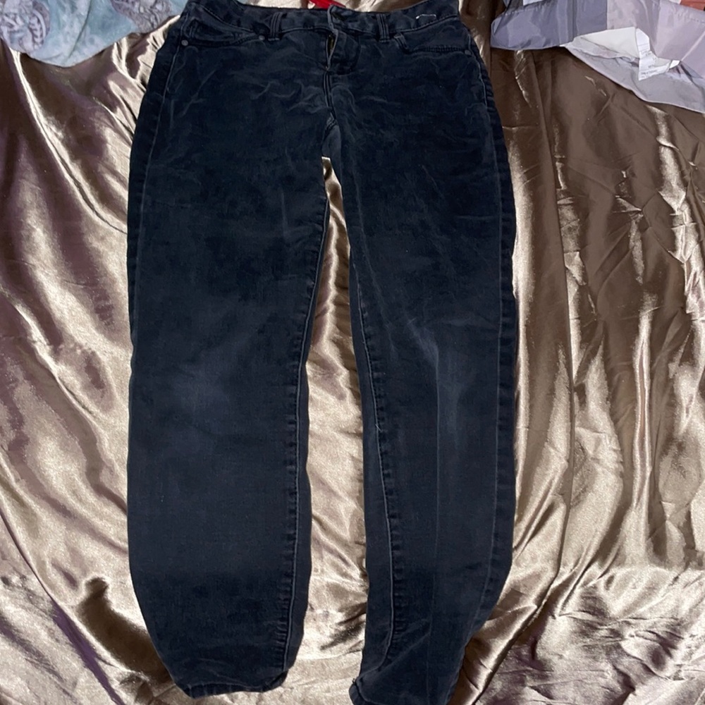 black skinny jeans
